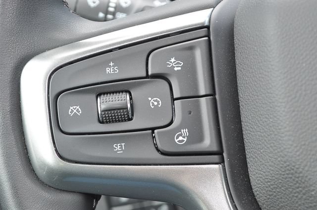 Used 2024 Chevrolet Silverado 2500 LTZ w/ LTZ Convenience Package AWD/4WD image 33