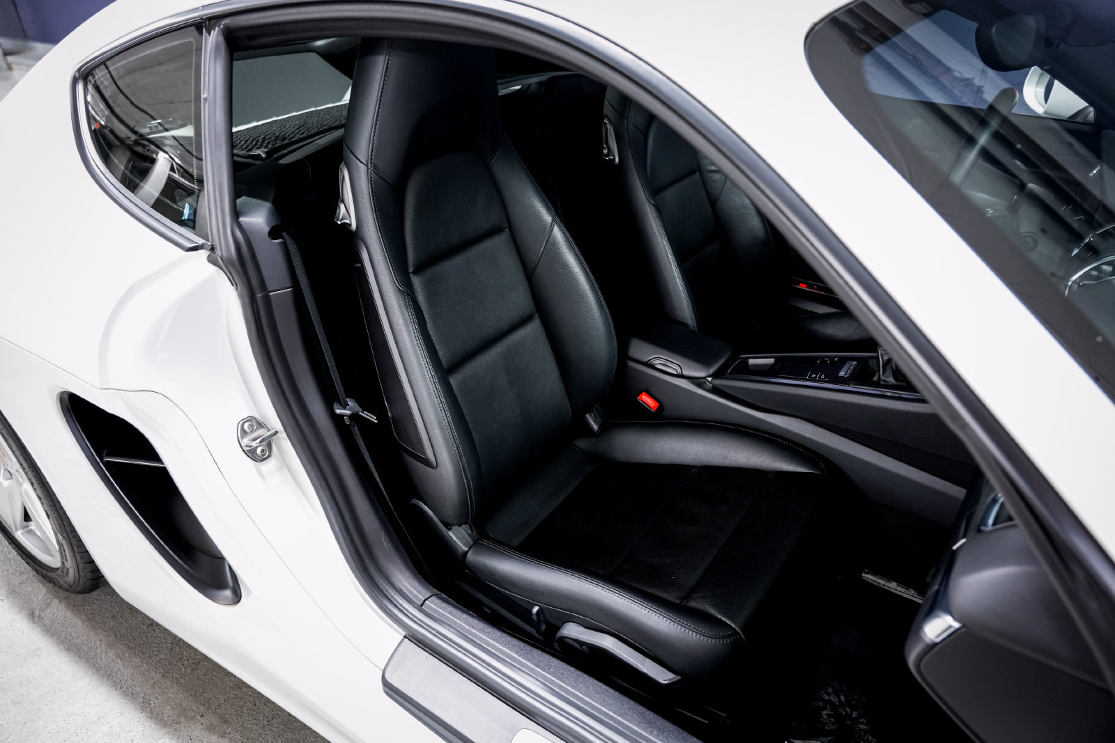 Used 2014 Porsche Cayman RWD image 20