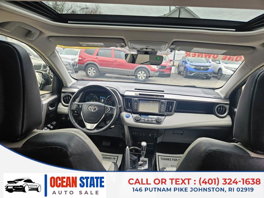 Used 2018 Toyota RAV4 Limited w/ Carpet Mat Package image 15