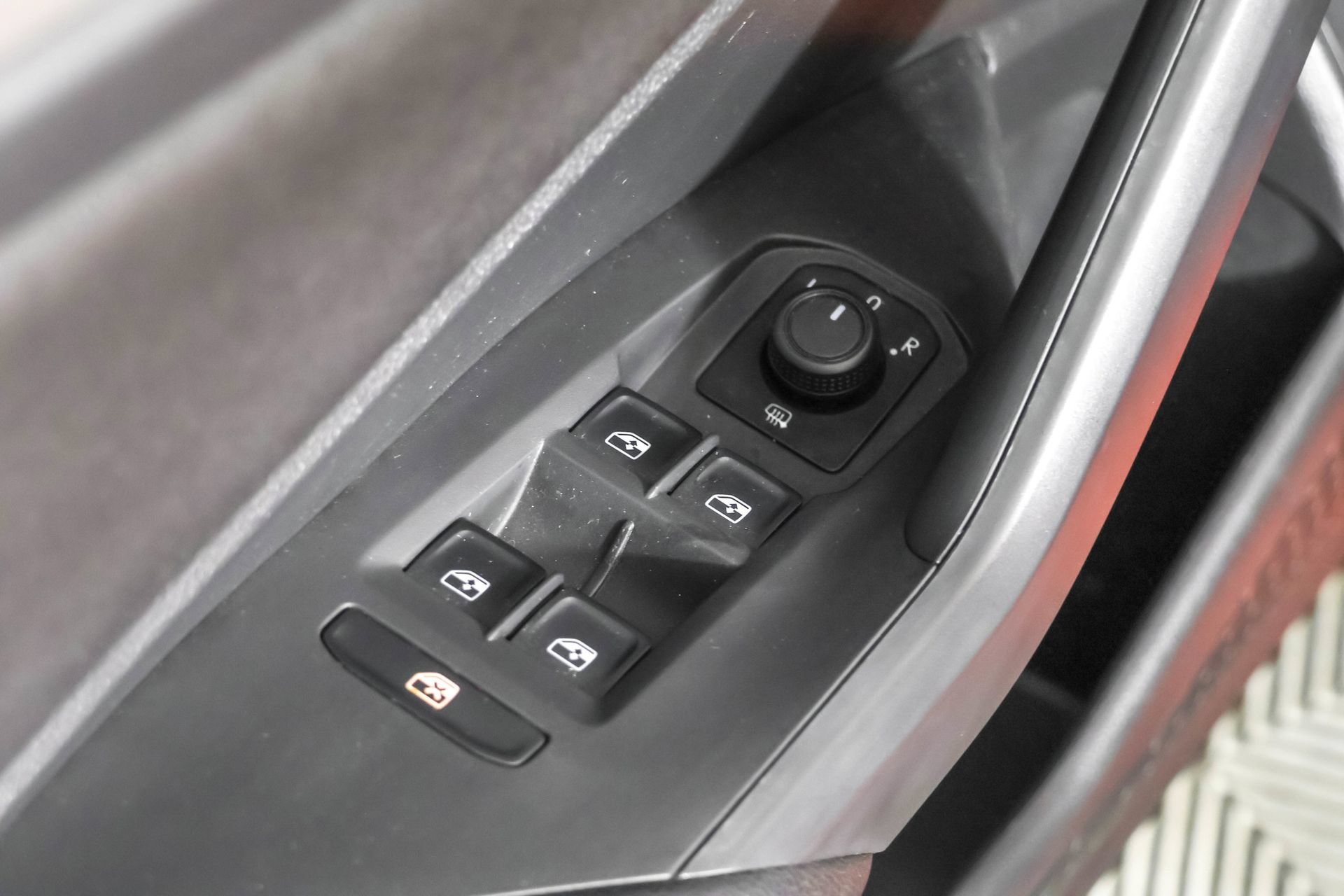 Used 2019 Volkswagen Jetta R-Line w/ R-Line Cold Weather Package FWD image 35
