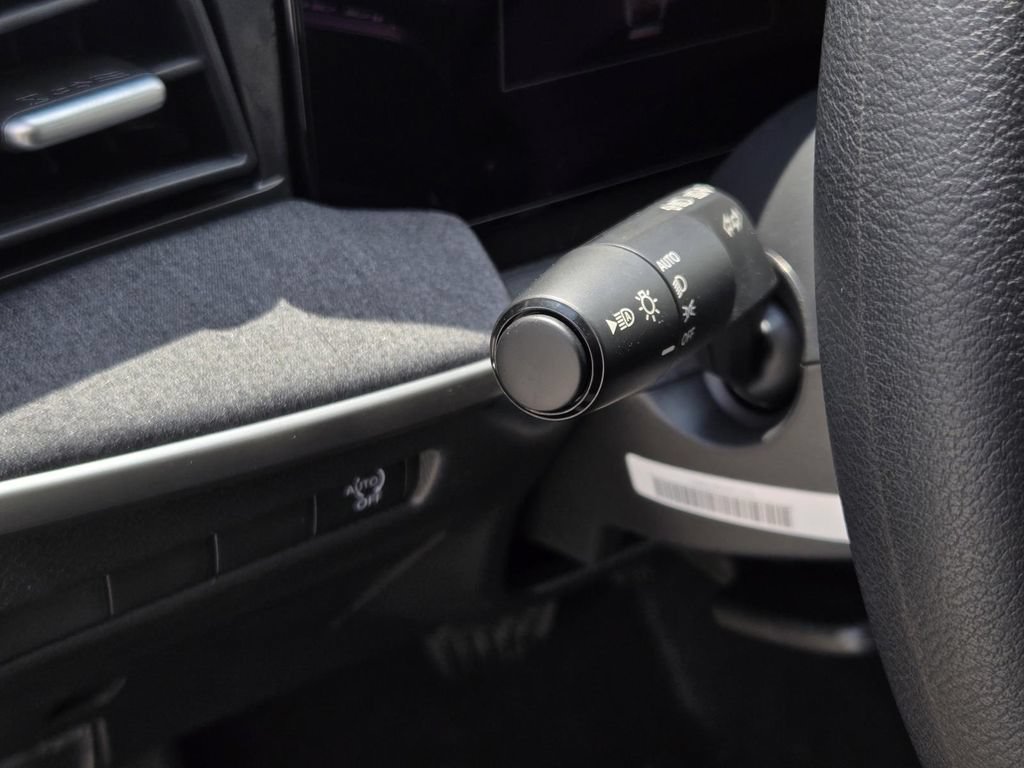 New 2026 Nissan Kicks S FWD image 17