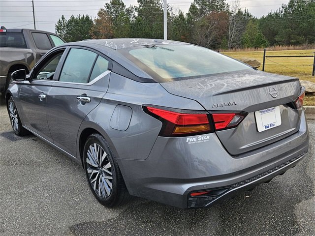Used 2023 Nissan Altima 2.5 SV image 10