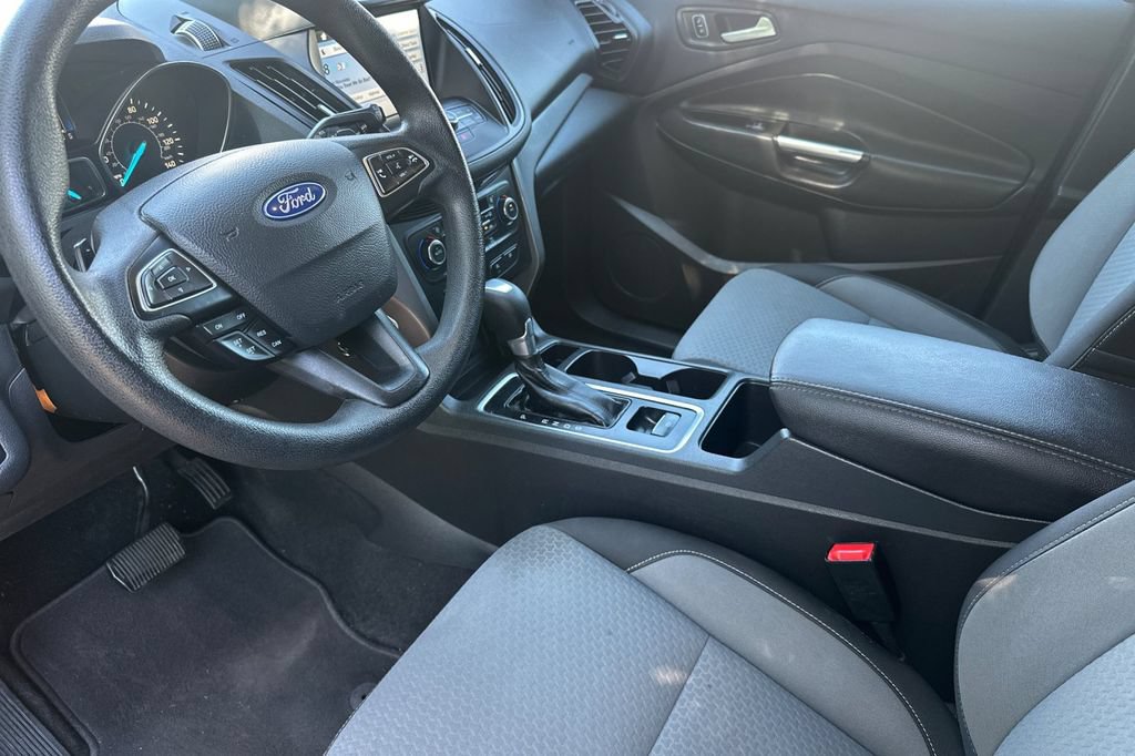 Used 2017 Ford Escape SE w/ Equipment Group 201A AWD/4WD image 10