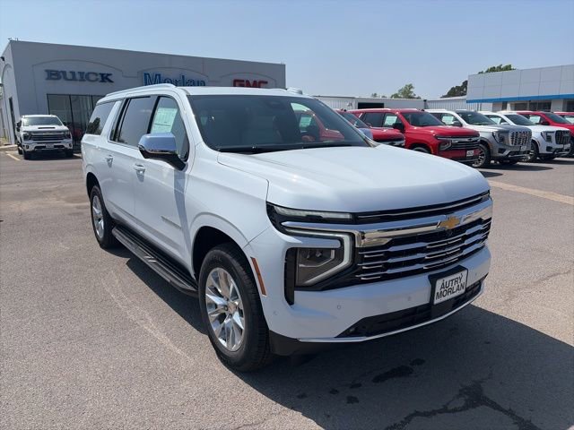 New 2026 Chevrolet Suburban Premier w/ Sun And Tow Package AWD/4WD image 8
