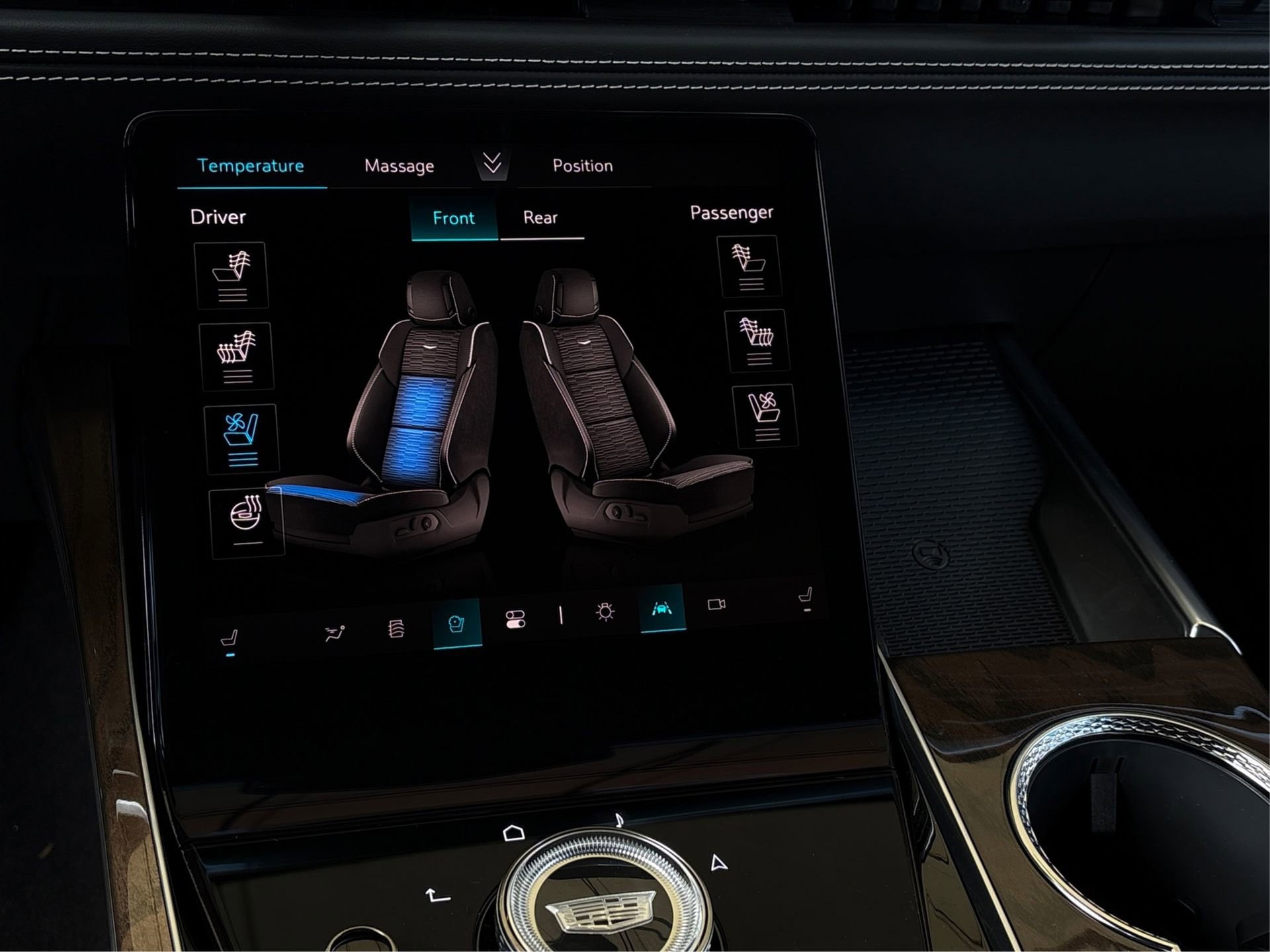 New 2026 Cadillac Escalade ESV Platinum Sport w/ LPO, ONYX Package image 34