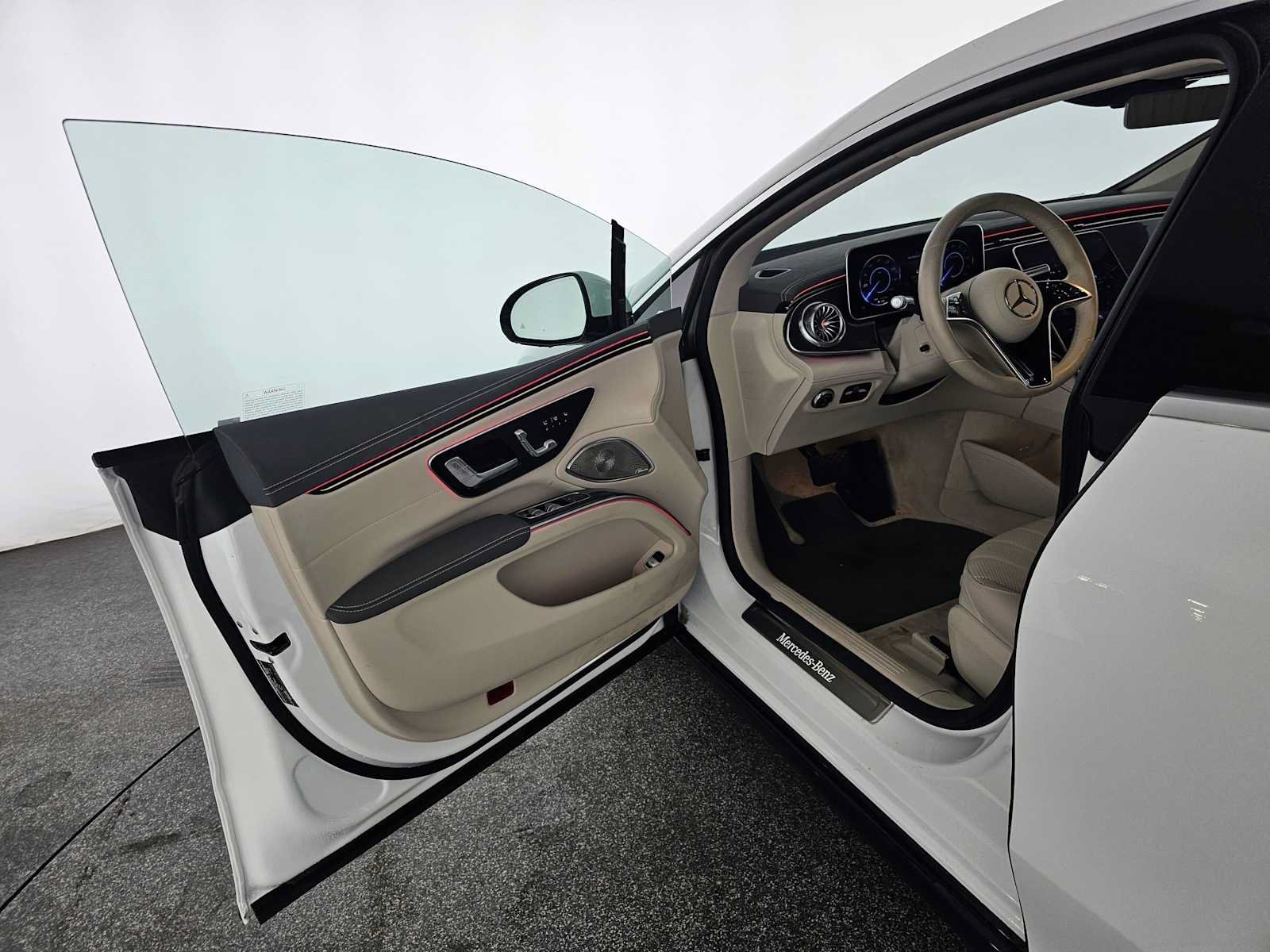 Used 2023 Mercedes-Benz EQS 450+ Sedan image 19
