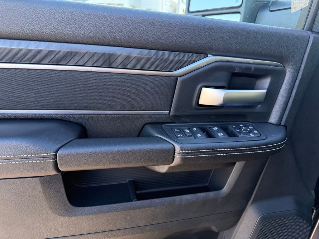 New 2026 RAM 2500 Big Horn AWD/4WD image 11