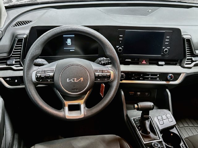 Certified 2024 Kia Sportage LX AWD/4WD image 19