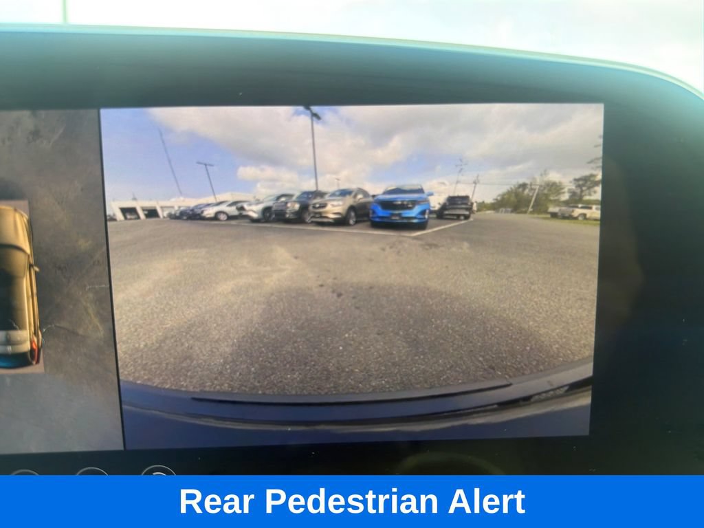Used 2024 Cadillac Lyriq Sport AWD/4WD image 17