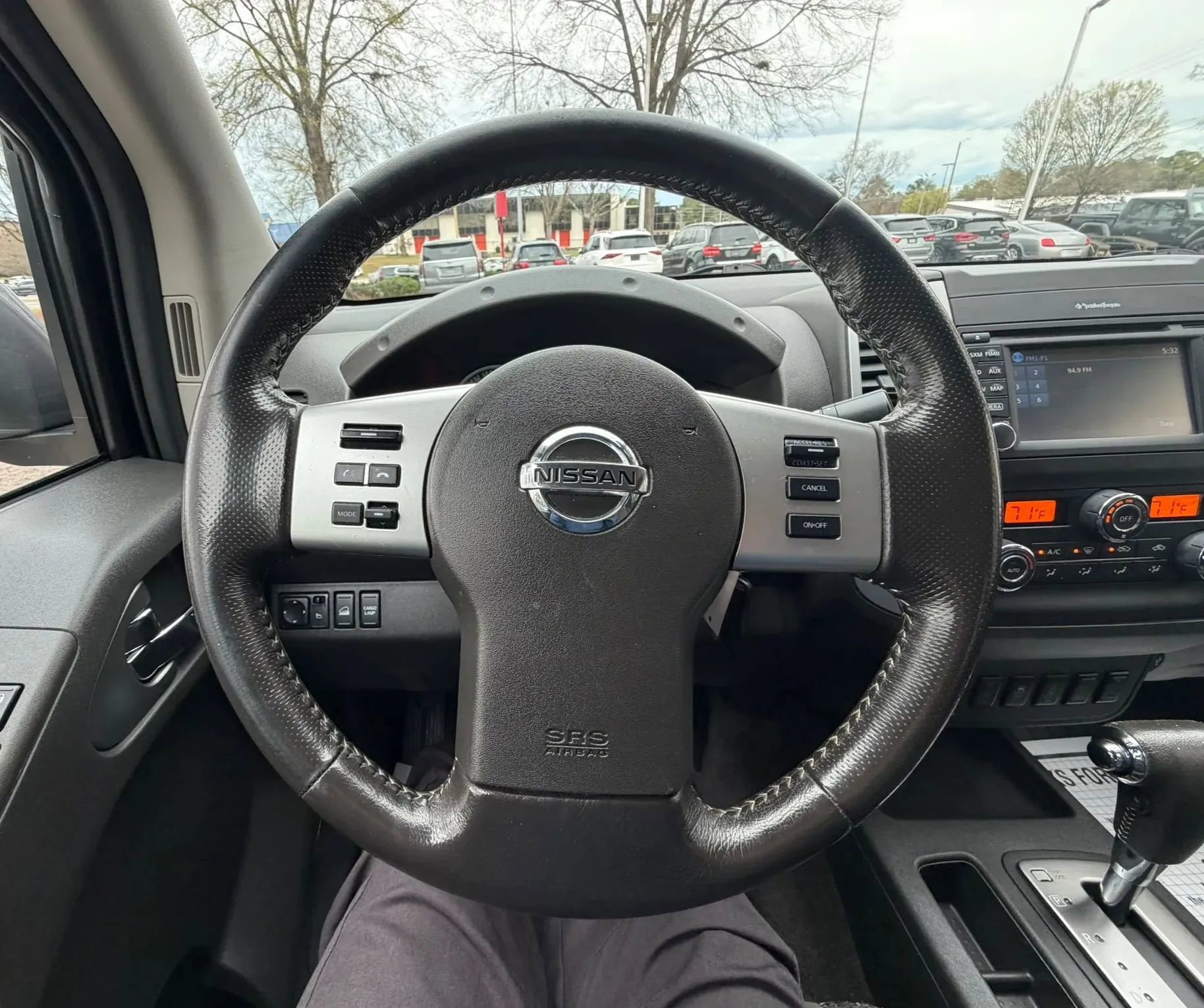 Used 2018 Nissan Frontier PRO-4X image 18