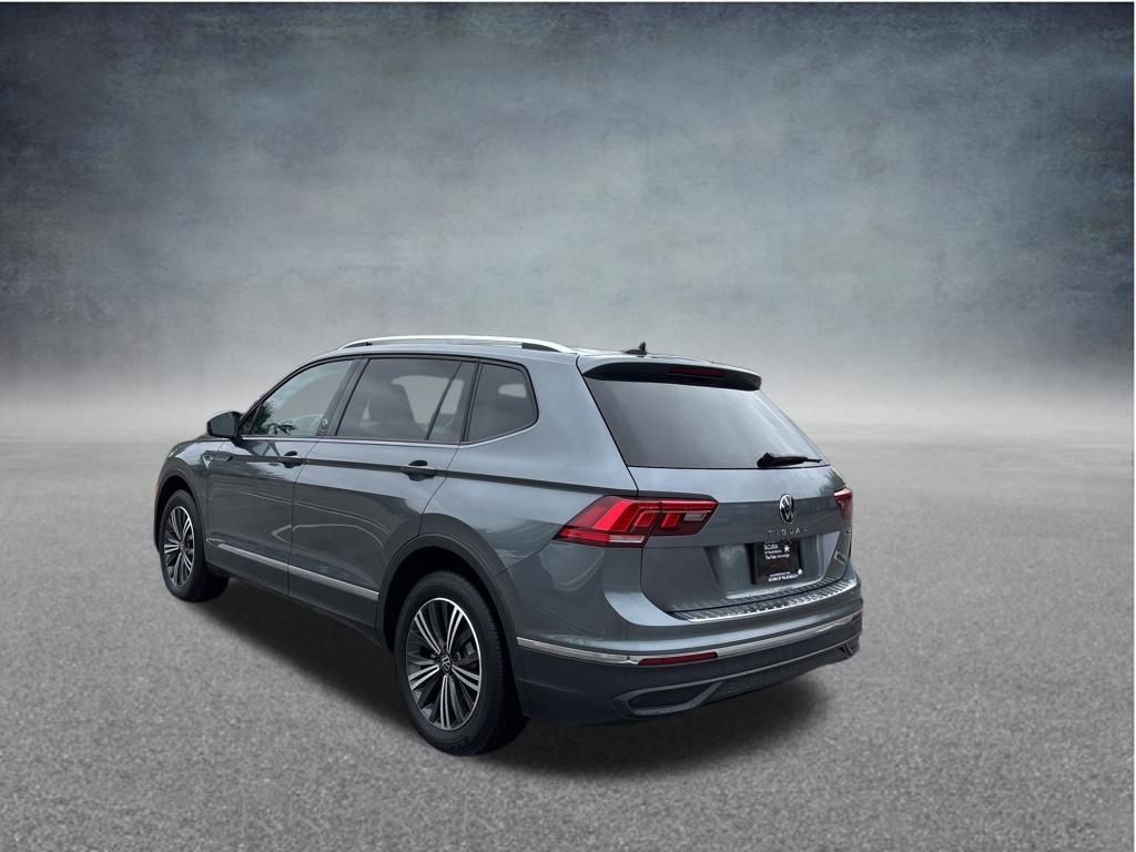 Used 2024 Volkswagen Tiguan Wolfsburg Edition image 3
