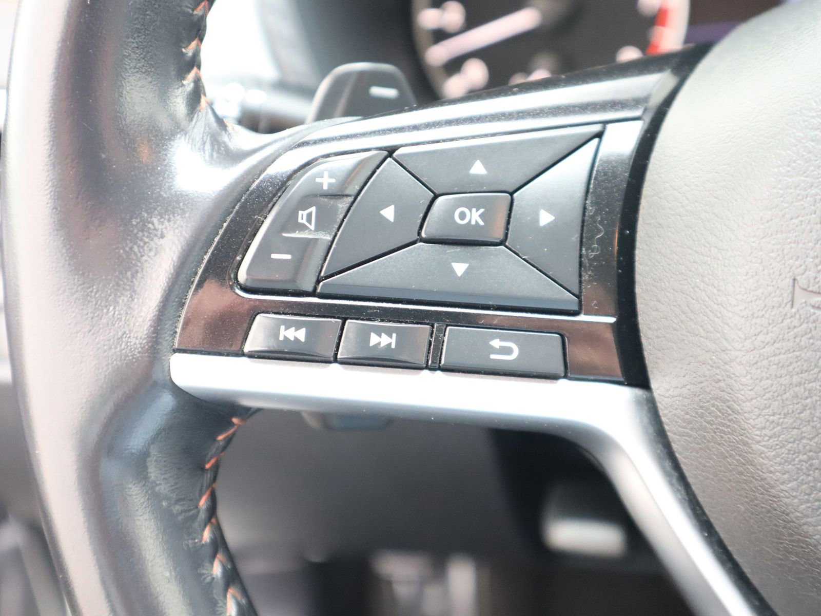 Used 2020 Nissan Altima 2.5 SR FWD image 33