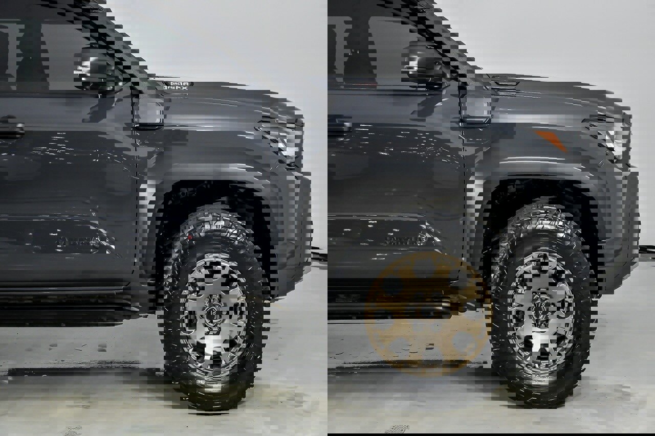 Used 2025 Toyota 4Runner Trailhunter image 15