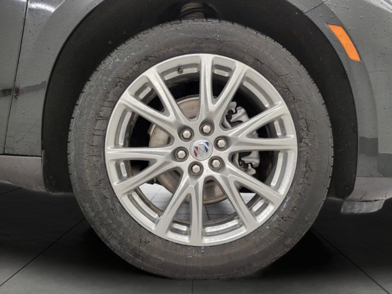 Used 2023 Buick Enclave Essence w/ Experience Buick Package image 3