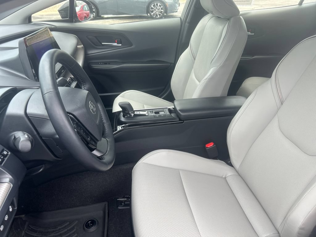 Certified 2024 Toyota Prius XLE FWD image 12