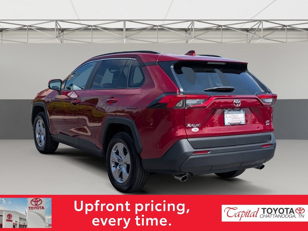 Used 2025 Toyota RAV4 XLE AWD/4WD image 5