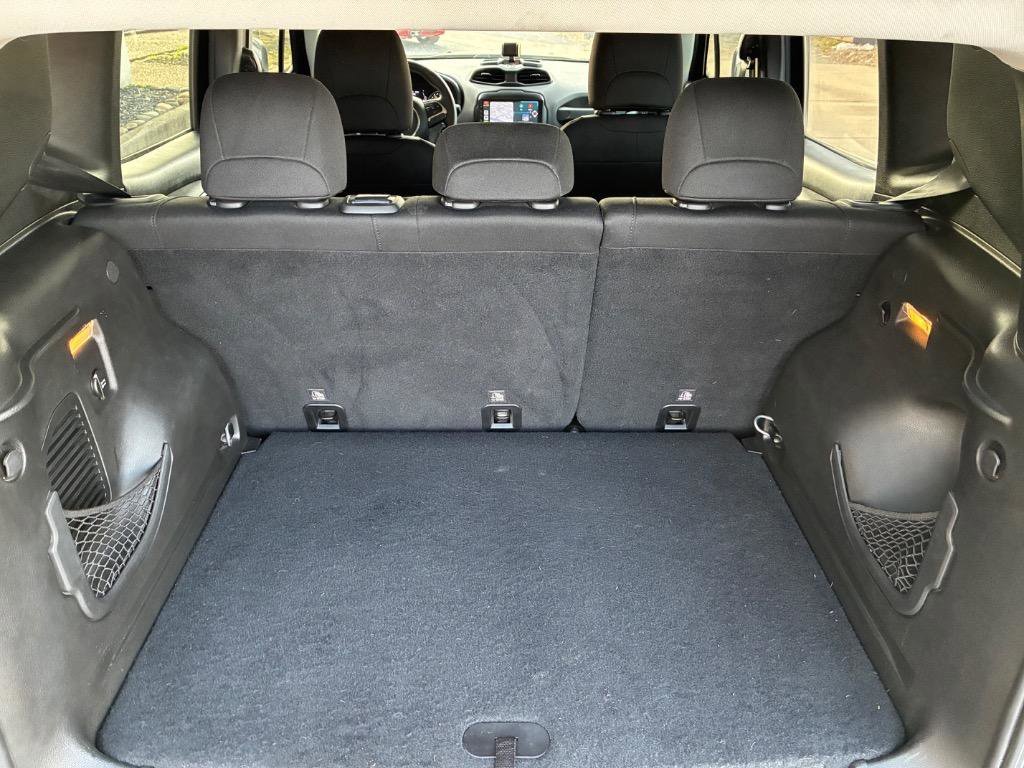 Used 2017 Jeep Renegade Sport w/ Power & Air Group image 21