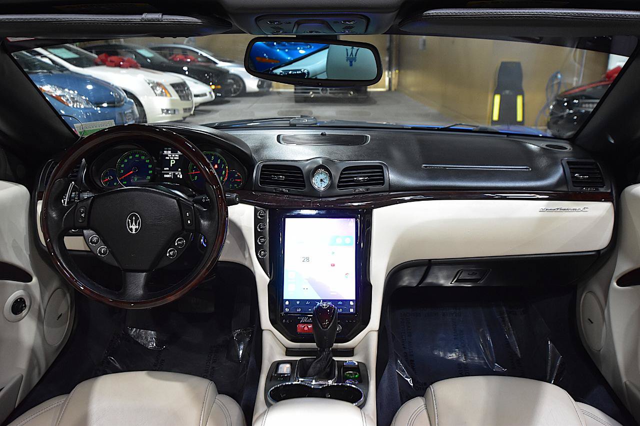 Used 2015 Maserati GranTurismo Convertible RWD image 39
