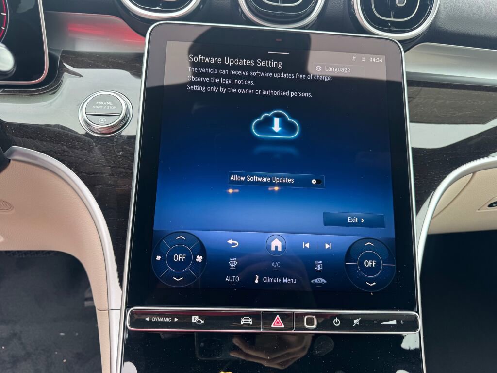 New 2026 Mercedes-Benz C 300 4MATIC Sedan image 11