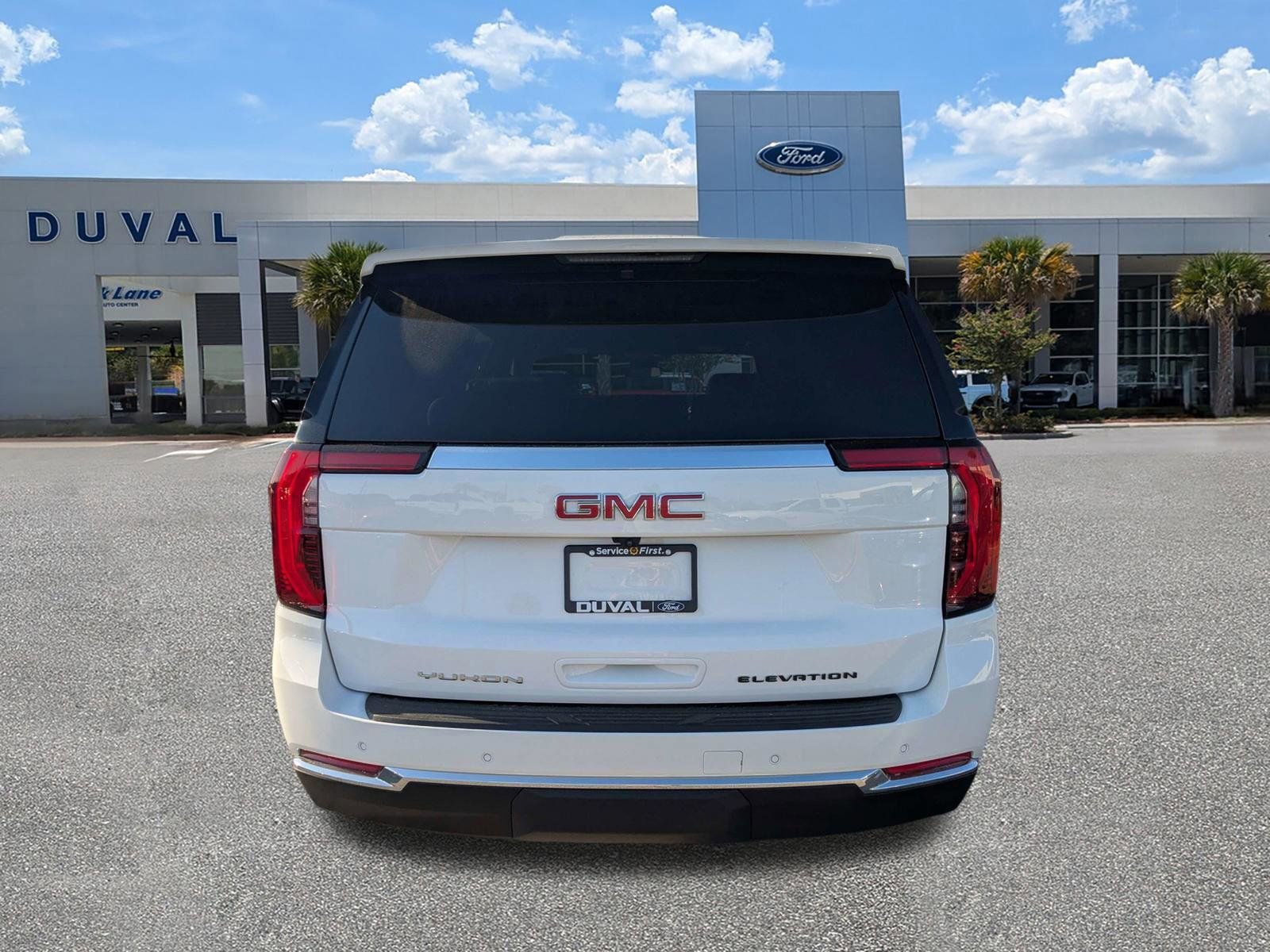 Used 2025 GMC Yukon Elevation image 5