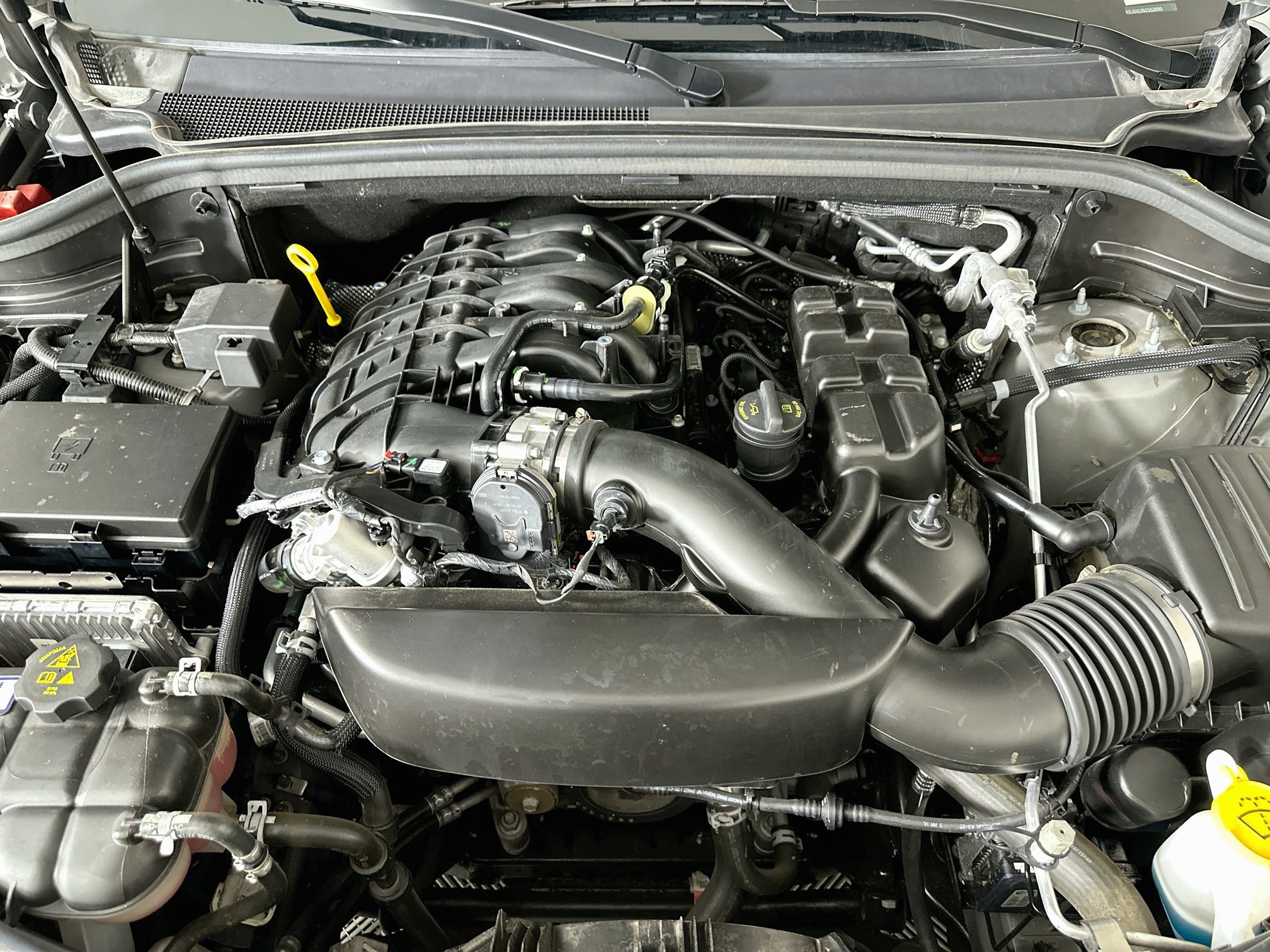 Used 2025 Dodge Durango GT AWD/4WD image 35