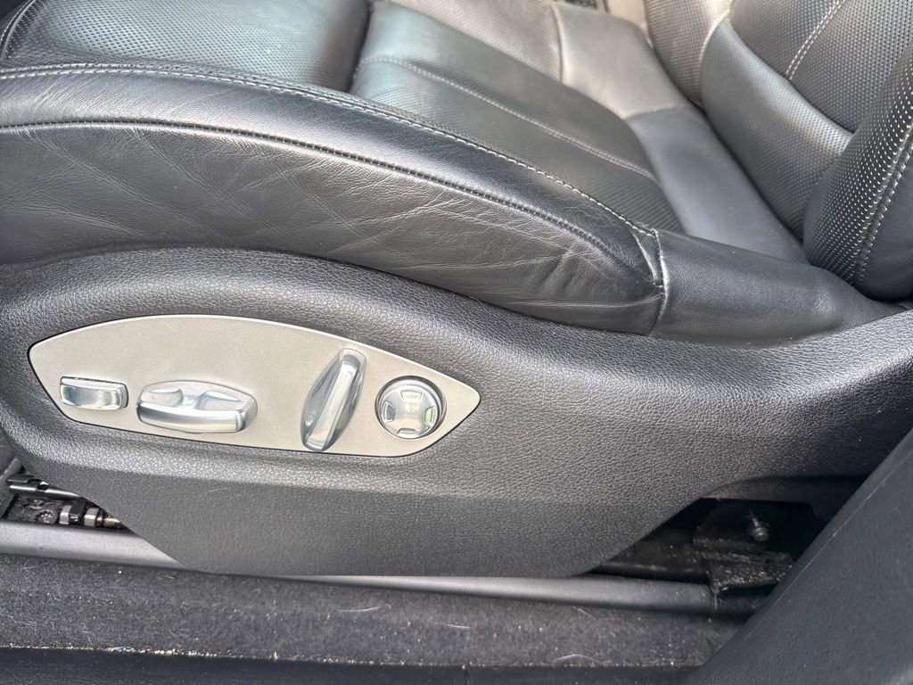 Used 2021 Porsche Macan S image 12