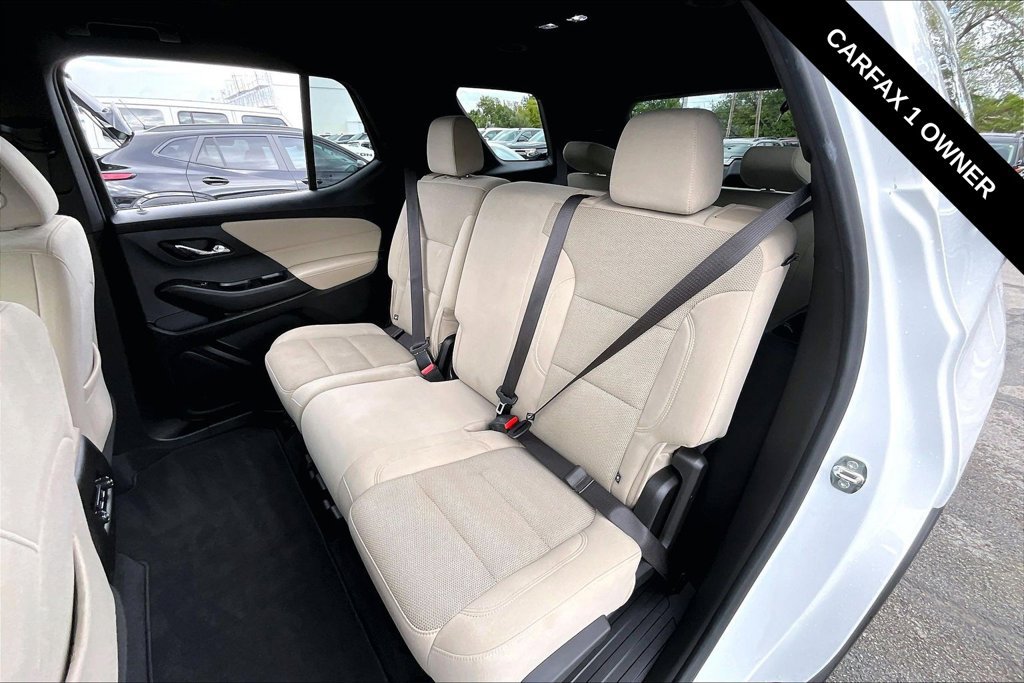Used 2022 Chevrolet Traverse LS FWD image 7