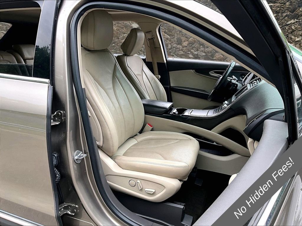 Used 2020 Lincoln Nautilus Reserve AWD/4WD image 6