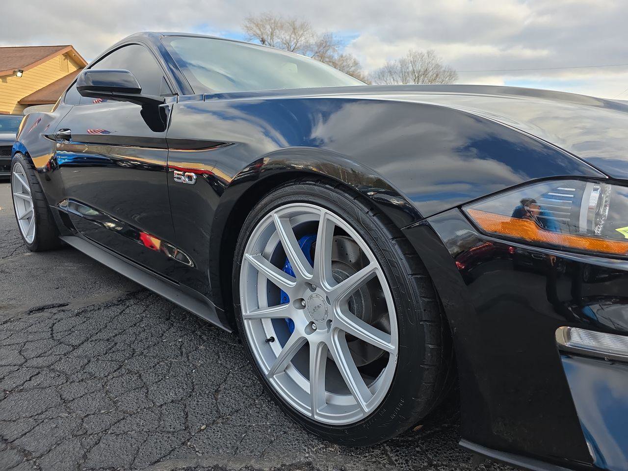 Used 2020 Ford Mustang GT w/ Equipment Group 301A RWD image 30