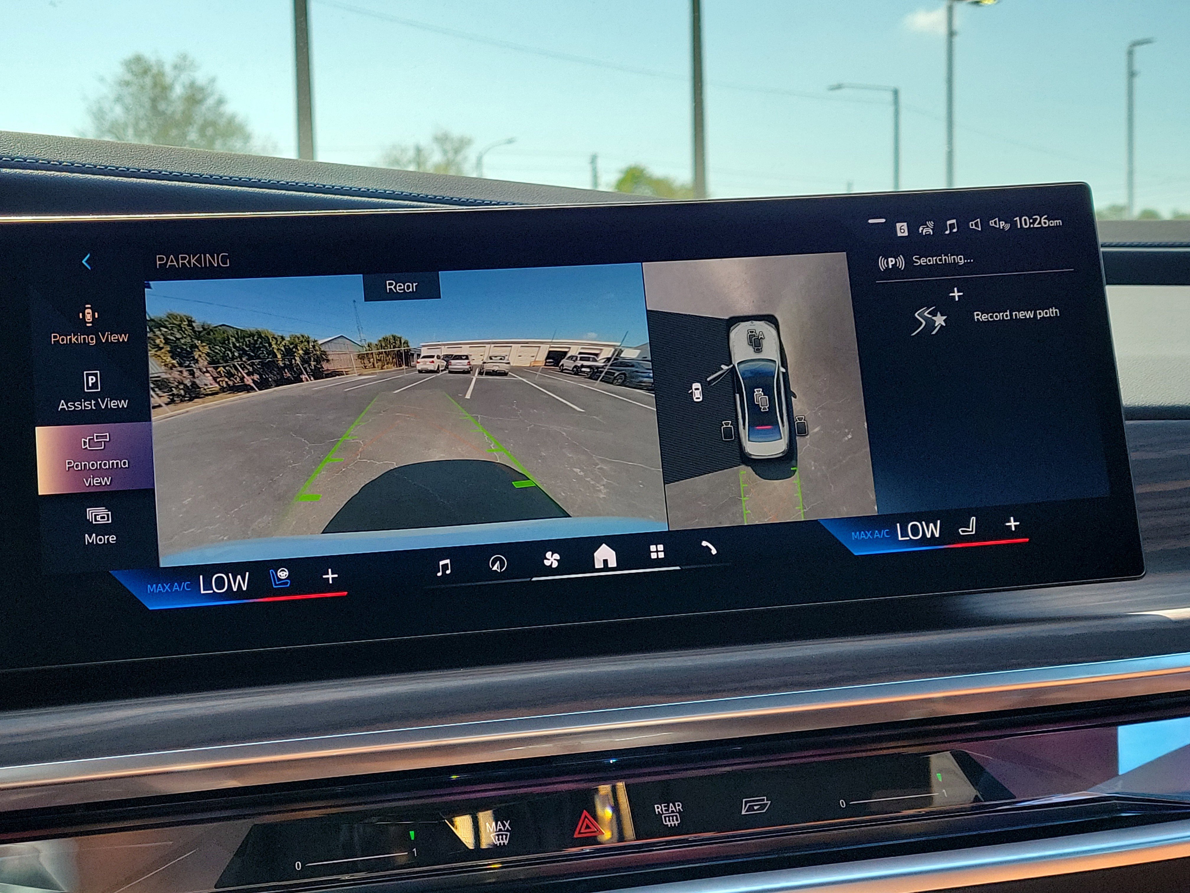 New 2026 BMW i7 eDrive50 w/ Premium Package RWD image 19