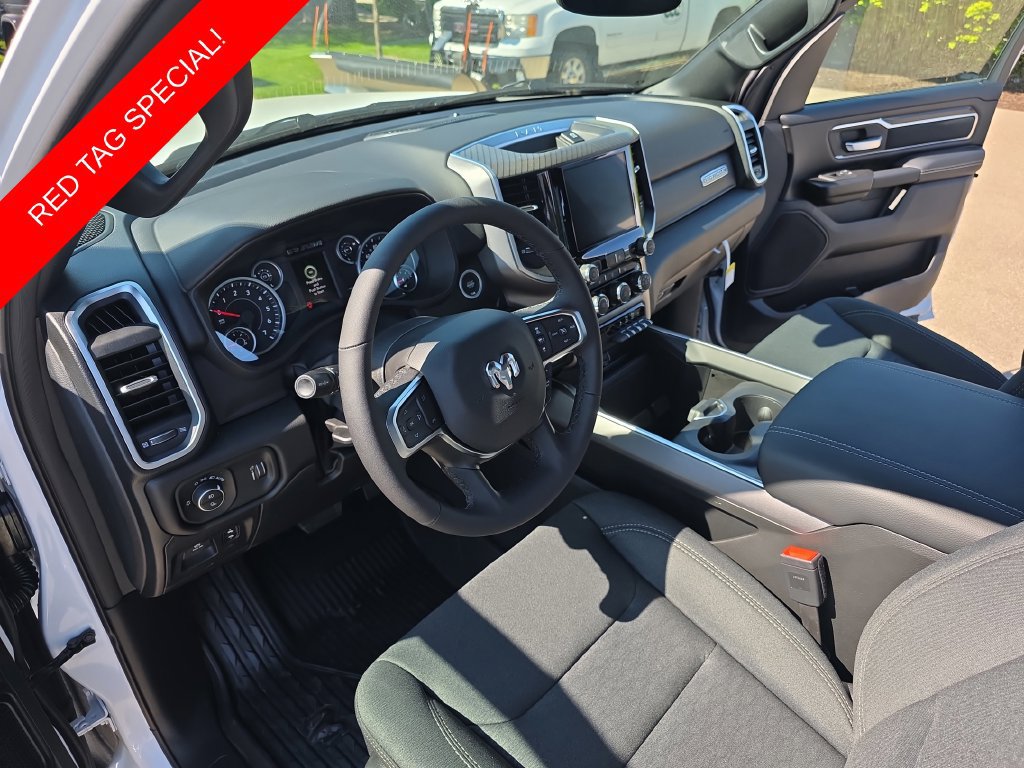 New 2026 RAM 1500 Big Horn w/ Night Edition AWD/4WD image 15
