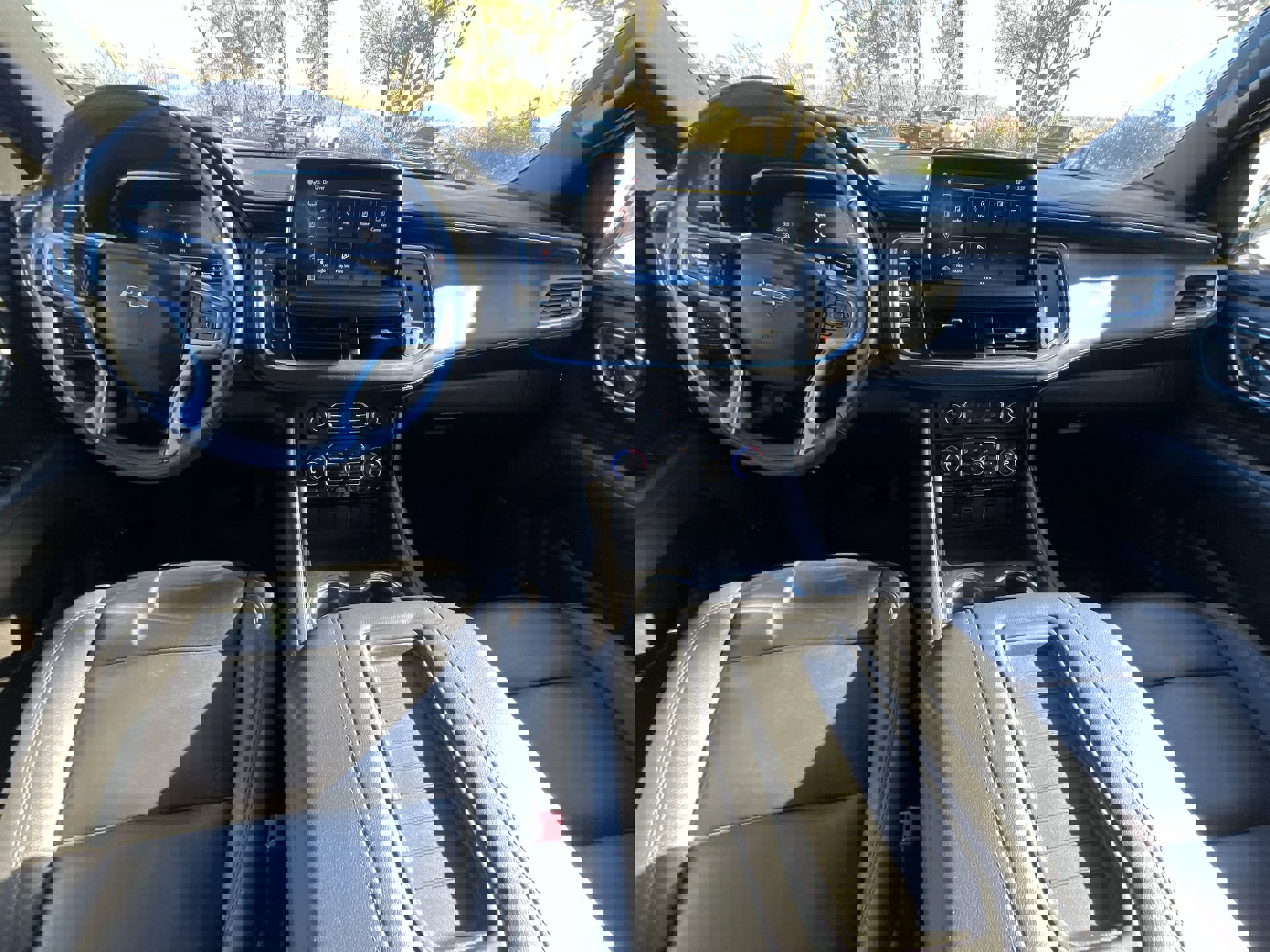 Certified 2023 Chevrolet Tahoe Z71 w/ Luxury Package image 21