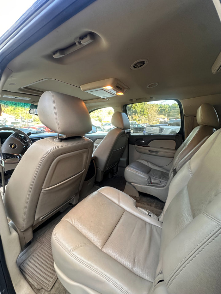 Used 2012 Chevrolet Suburban LTZ image 11