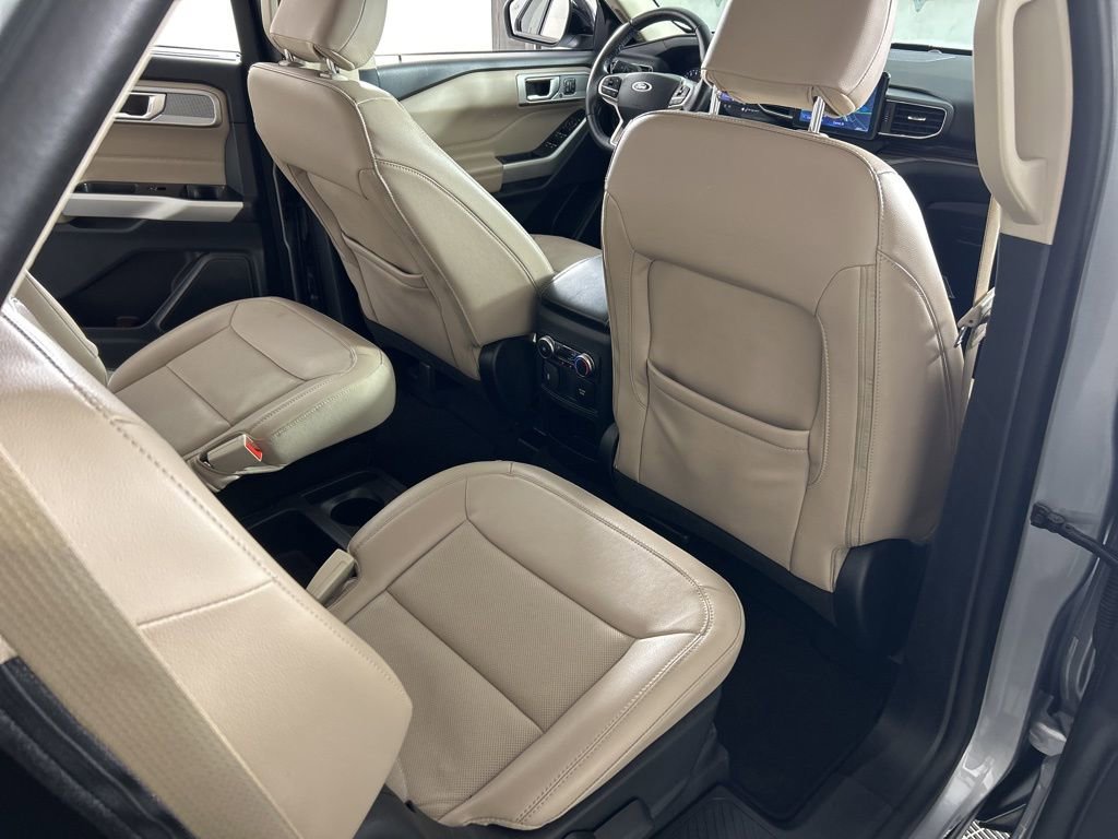 Used 2021 Ford Explorer Limited w/ Equipment Group 301A image 37