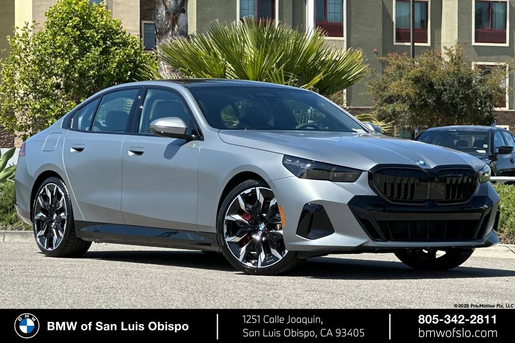 New 2026 BMW 550e xDrive