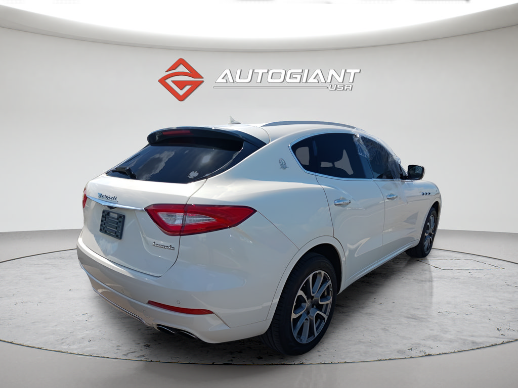 Used 2017 Maserati Levante S AWD/4WD image 9