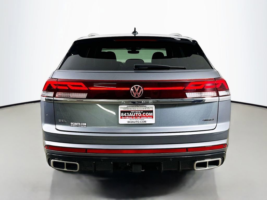 Used 2024 Volkswagen Atlas Cross Sport SEL R-Line image 6