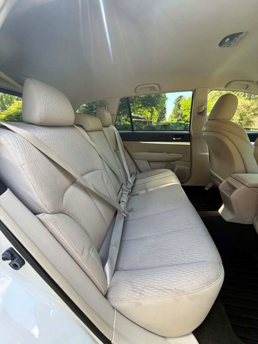 Used 2012 Subaru Outback 2.5i Premium image 8