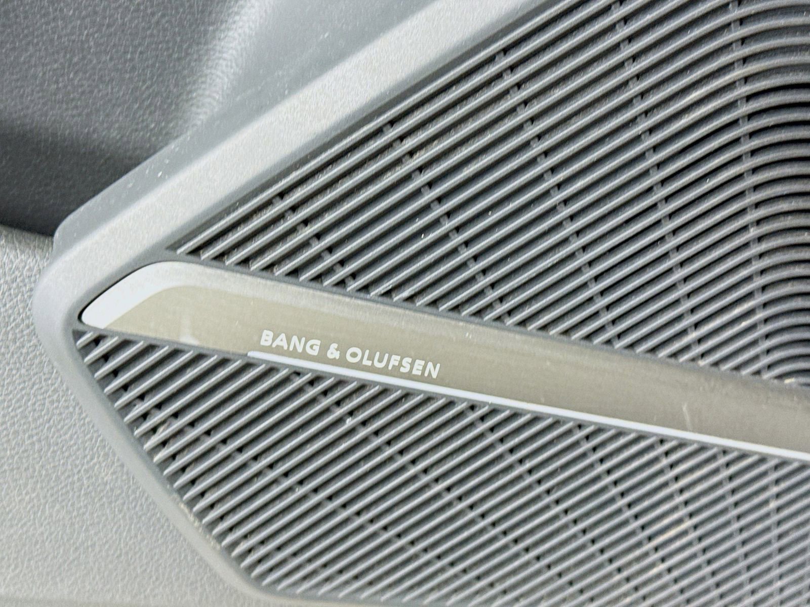 Used 2018 Audi Q5 2.0T Premium Plus w/ Premium Plus Package image 12