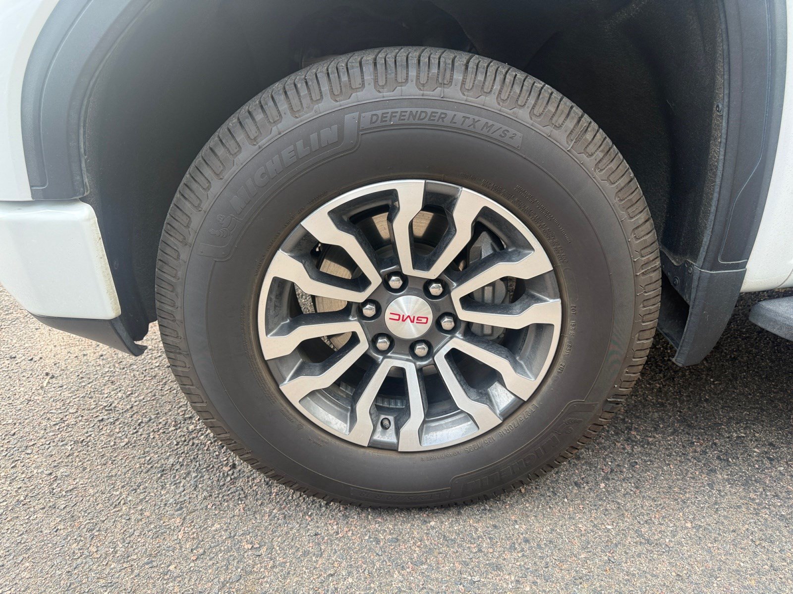 Used 2022 GMC Sierra 1500 AT4 w/ AT4 Premium Package AWD/4WD image 24