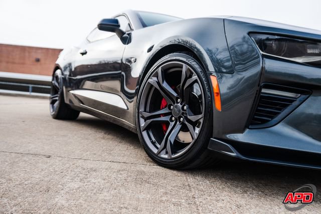 Used 2018 Chevrolet Camaro SS image 29