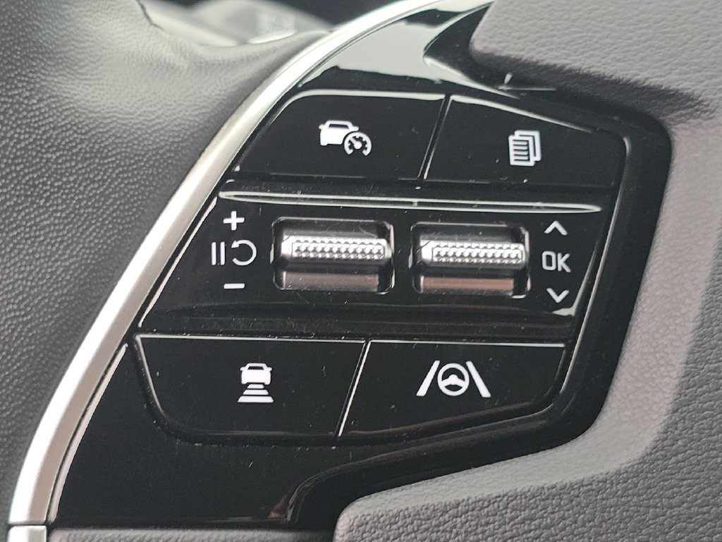 Used 2023 Kia Niro Wind w/ Wind Preserve Package FWD image 33