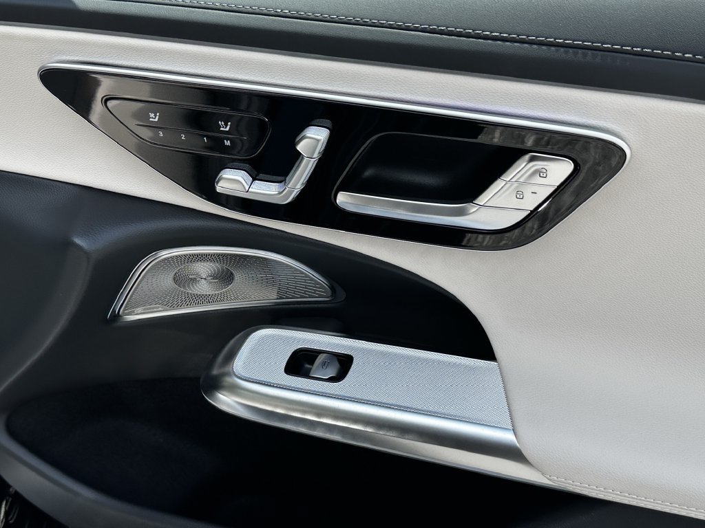 New 2026 Mercedes-Benz E 450 4MATIC Sedan image 17