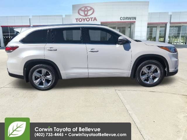 Used 2015 Toyota Highlander Limited AWD/4WD image 2