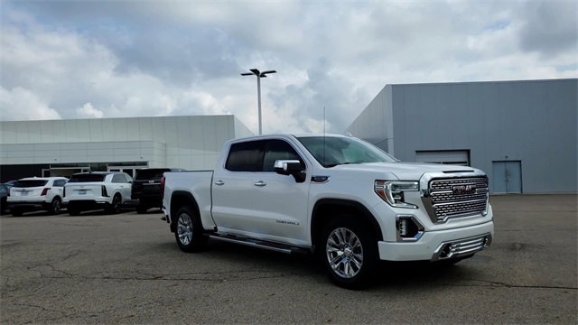 Used 2022 GMC Sierra 1500 Denali w/ Driver Alert Package II image 2