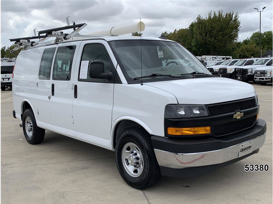 Used 2021 Chevrolet Express 2500 w/ Driver Convenience Package RWD image 3