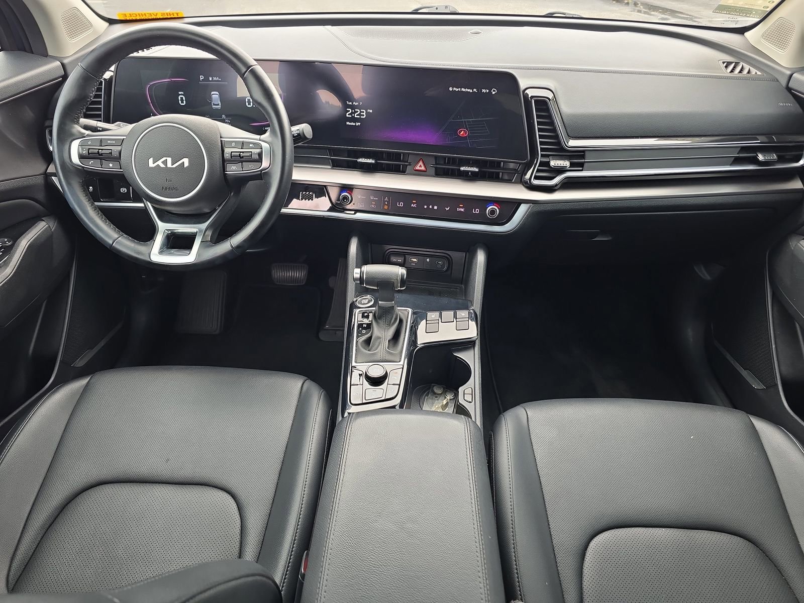 Used 2024 Kia Sportage EX image 9