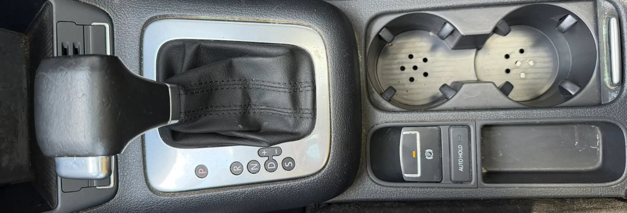 Used 2009 Volkswagen Tiguan S FWD image 18