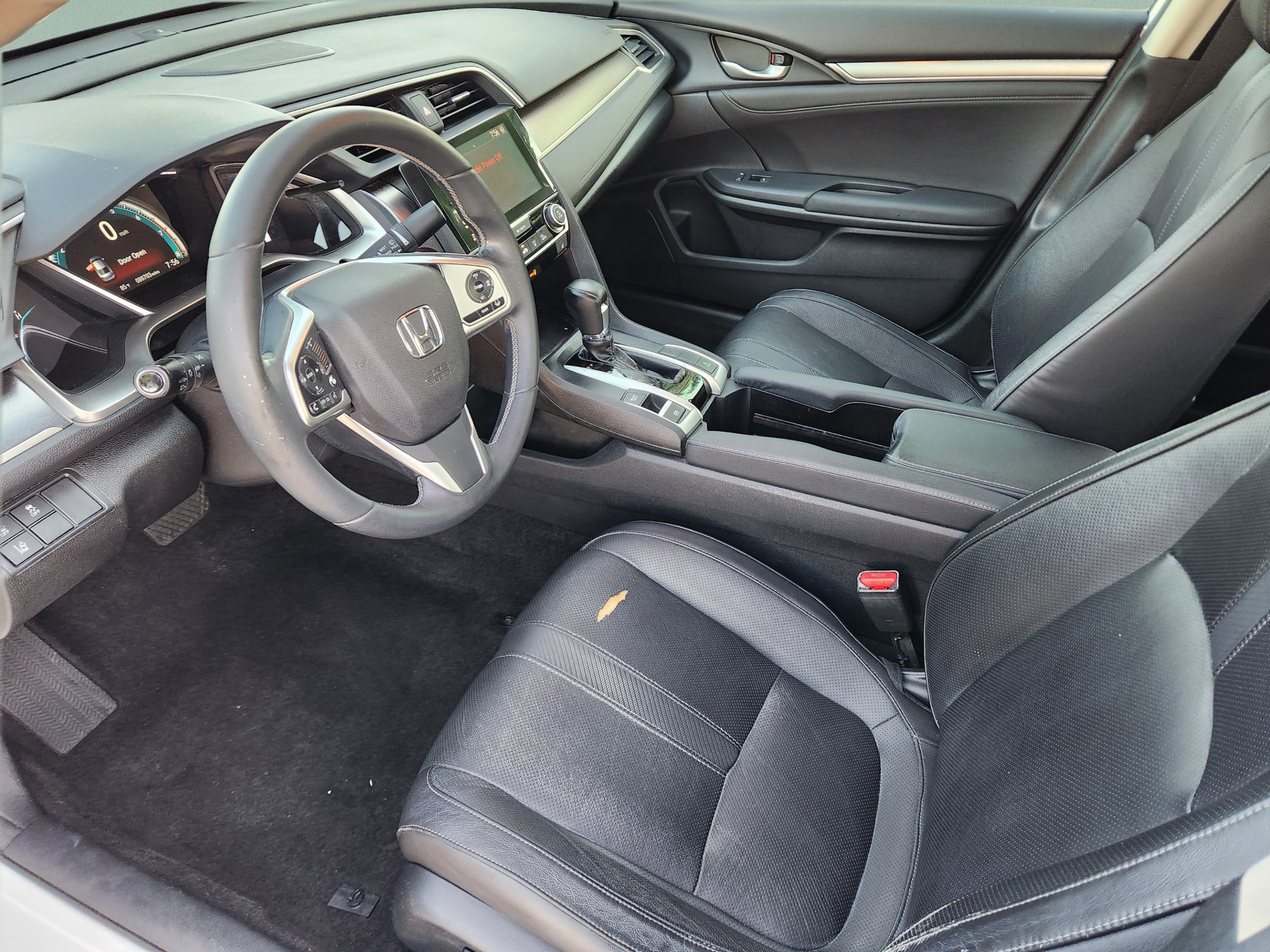 Used 2016 Honda Civic Touring image 6