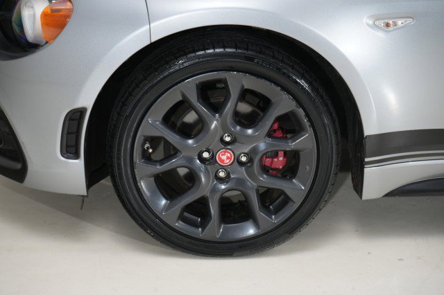 Used 2017 FIAT 124 Spider Abarth image 32